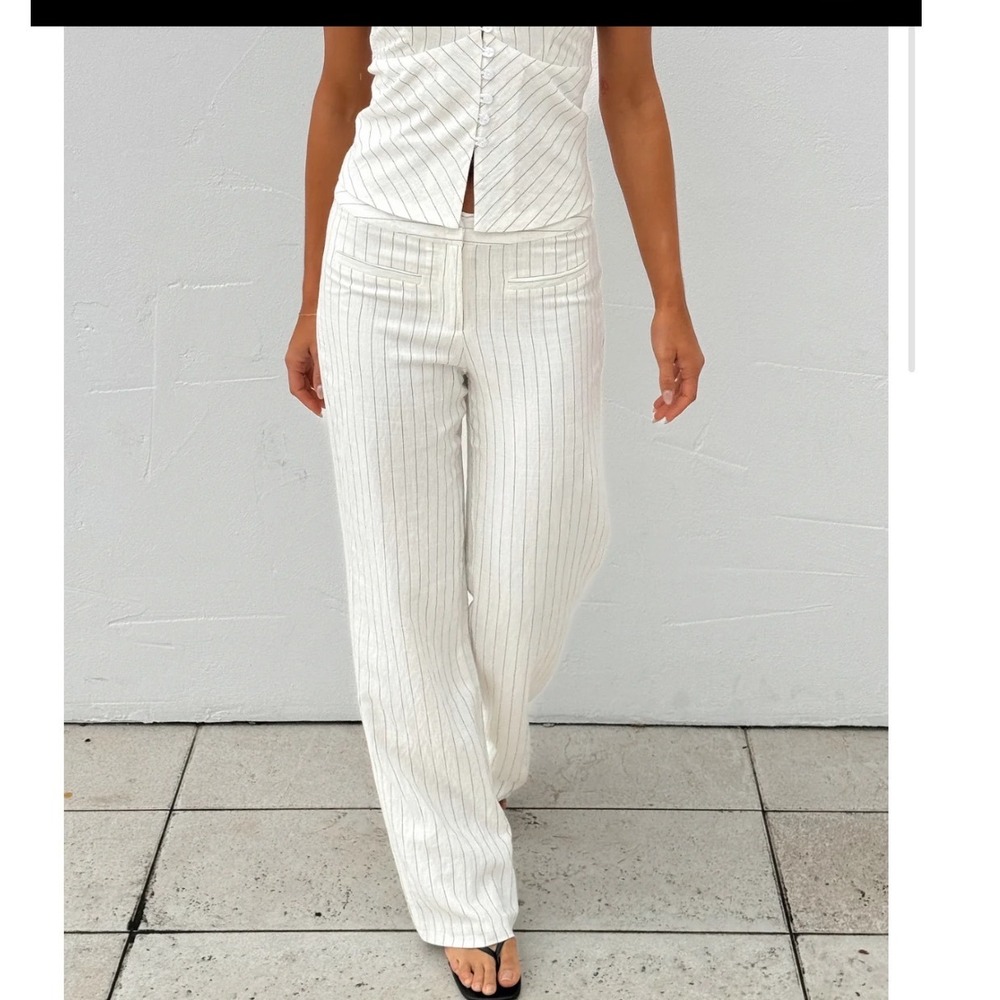 White Fox I Don't Compete Straight Leg Pants White Pinstripe Linen Medium